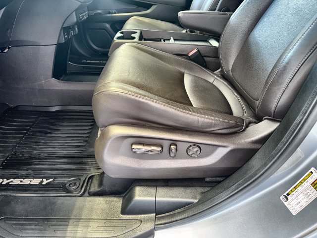 Used 2024 Honda Odyssey Touring image 12