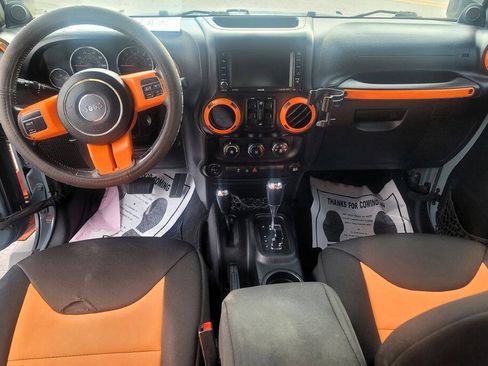 Used 2014 Jeep Wrangler Unlimited Sport w/ Quick Order Package 24S AWD/4WD image 13