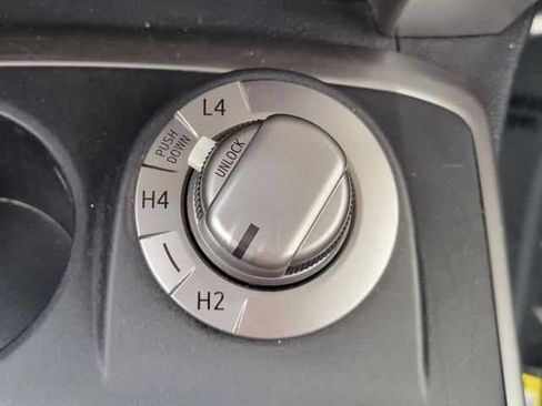 Used 2020 Toyota 4Runner SR5 AWD/4WD image 24
