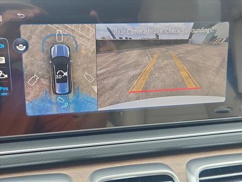 New 2026 Mercedes-Benz GLS 450 4MATIC image 11