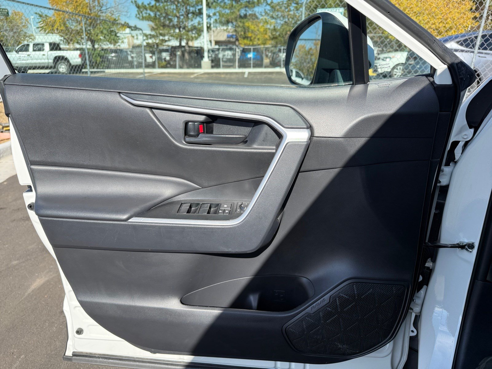Certified 2025 Toyota RAV4 LE AWD/4WD image 13
