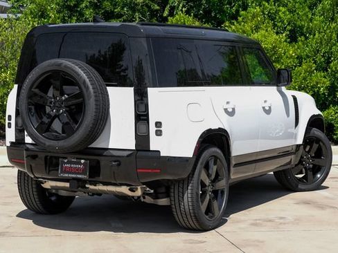 New 2026 Land Rover Defender 110 X-Dynamic SE AWD/4WD image 11