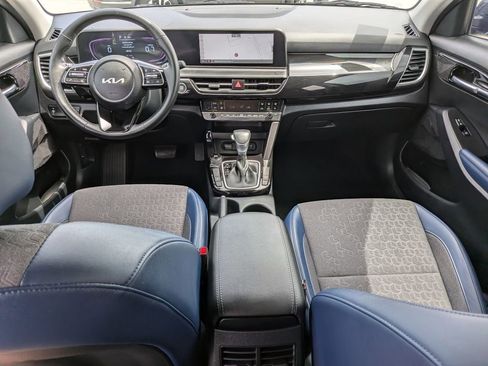 Certified 2025 Kia Seltos S FWD image 13