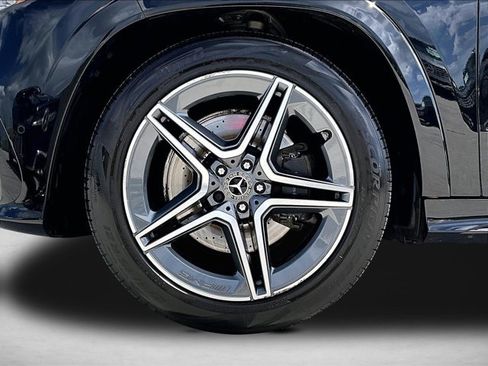 Certified 2024 Mercedes-Benz GLS 450 4MATIC image 10