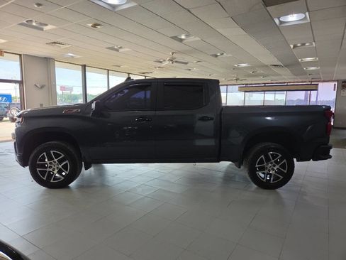 Used 2019 Chevrolet Silverado 1500 LT Trail Boss AWD/4WD image 4