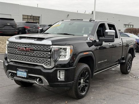 Certified 2021 GMC Sierra 2500 Denali w/ Denali Black Diamond Edition image 4