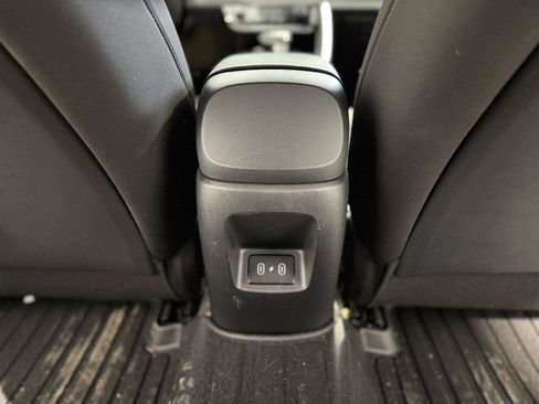 Used 2025 Hyundai Elantra Sport w/ Cargo Package image 19