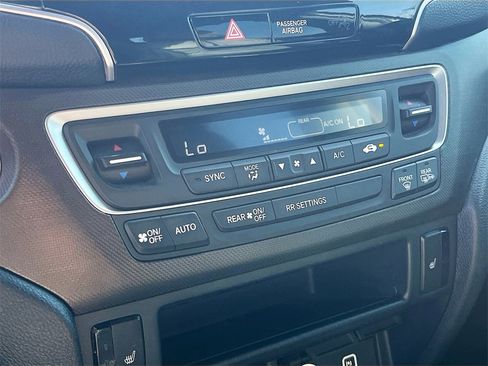 Used 2023 Honda Passport TrailSport image 16