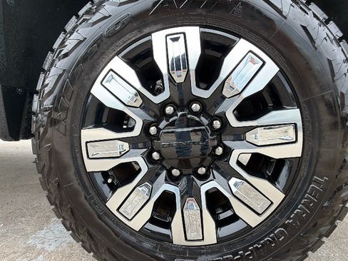 Used 2024 GMC Sierra 2500 Denali AWD/4WD image 41