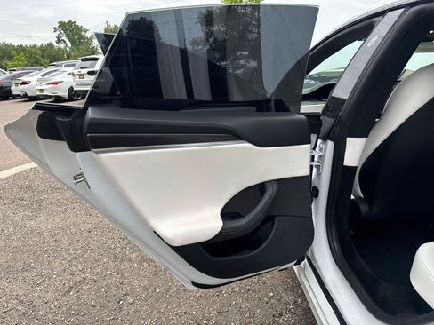 Used 2021 Tesla Model S Plaid AWD/4WD image 21