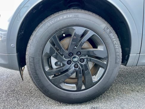 Certified 2025 Land Rover Discovery Sport S AWD/4WD image 9