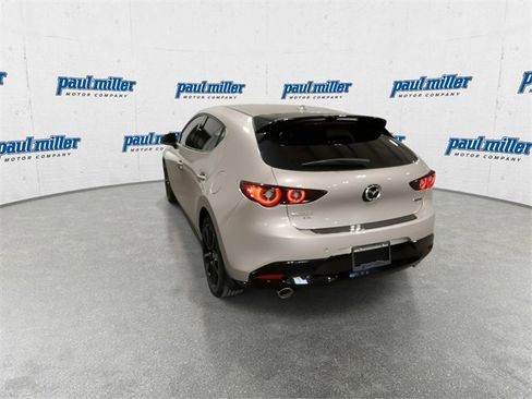 New 2026 MAZDA MAZDA3 Hatchback w/Premium Plus Pkg image 9