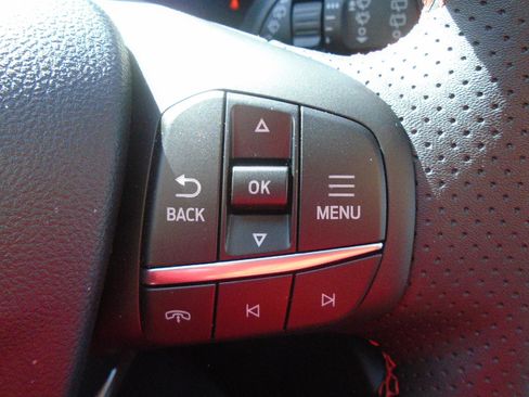 Used 2024 Ford Escape ST-Line Select w/ Tech Pack #2 image 13