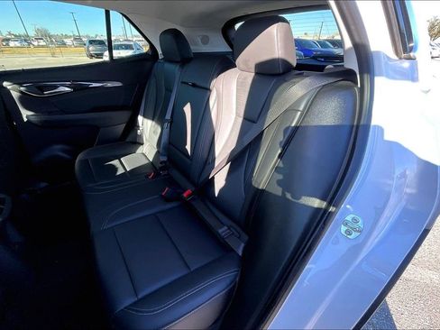 Used 2025 Buick Envision Preferred image 36