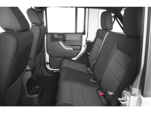 Used 2015 Jeep Wrangler Unlimited Sport w/ Quick Order Package 24S AWD/4WD image 9