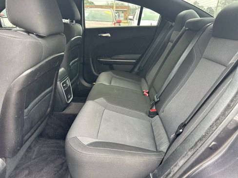 Used 2018 Dodge Charger R/T w/ Navigation & Travel Group image 25
