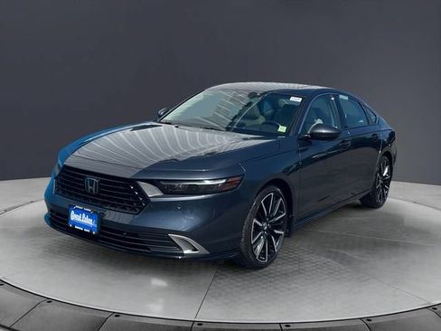 Certified 2023 Honda Accord Touring image 7