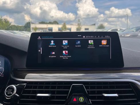 Used 2020 BMW 530e w/ Convenience Package RWD image 25