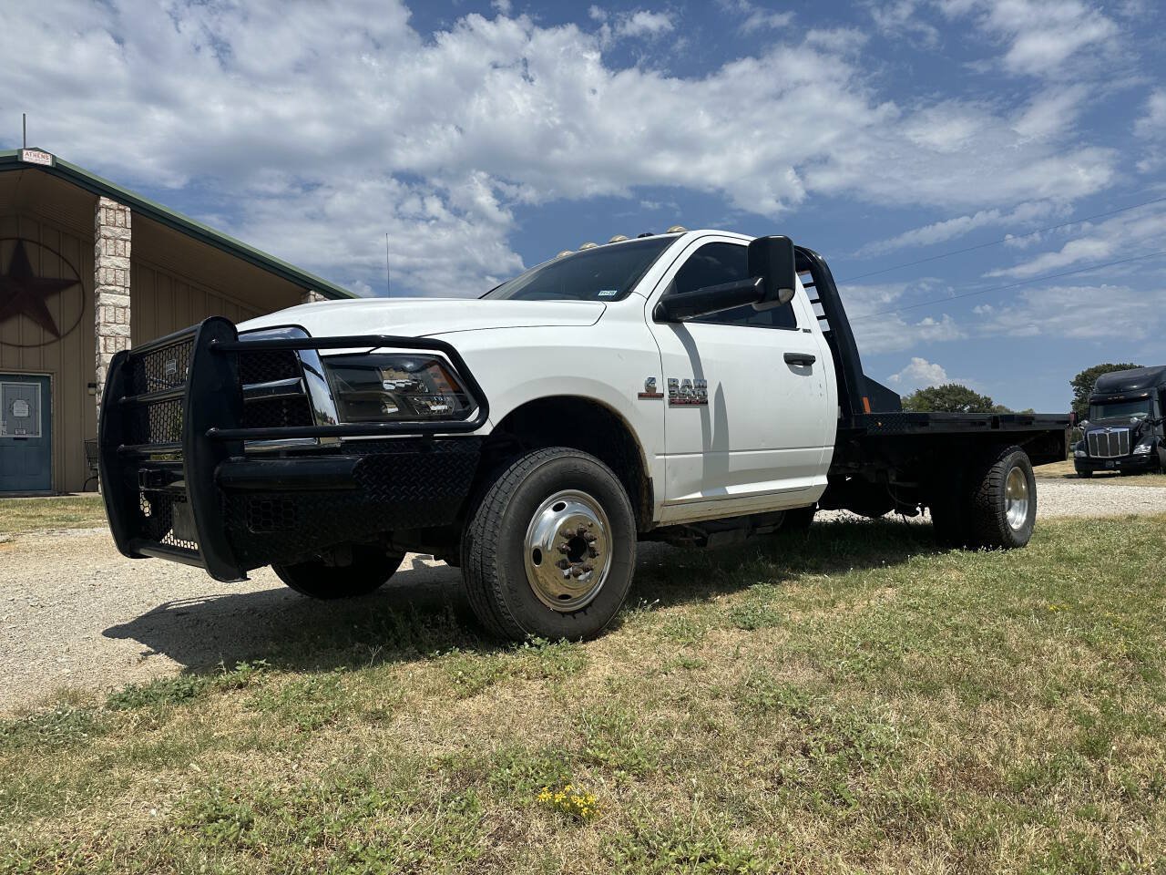 Used 2013 RAM 3500 SLT RWD image 1