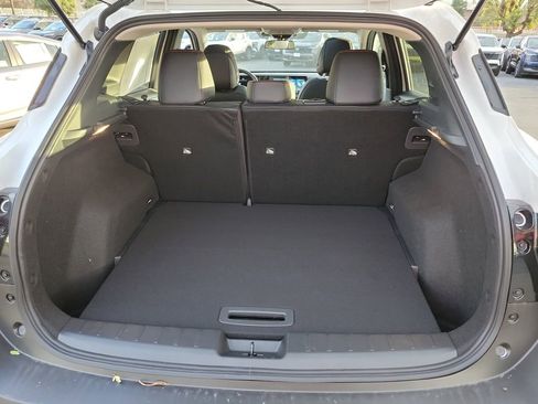 New 2026 Nissan Kicks SR w/ SR Premium Package FWD image 14