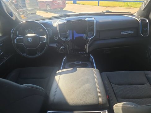 Used 2021 RAM 1500 Big Horn AWD/4WD image 9