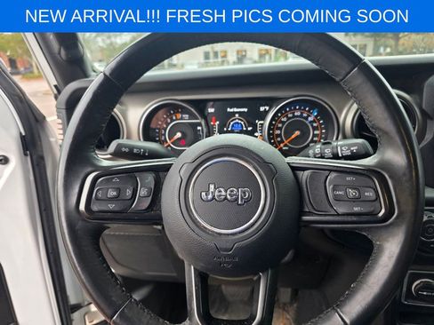 Used 2019 Jeep Wrangler Sport image 11