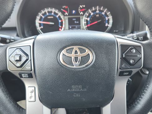 Used 2019 Toyota 4Runner Limited w/ Preferred Accessory Package AWD/4WD image 7