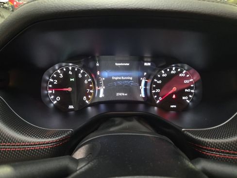 Used 2025 Jeep Compass Trailhawk AWD/4WD image 2