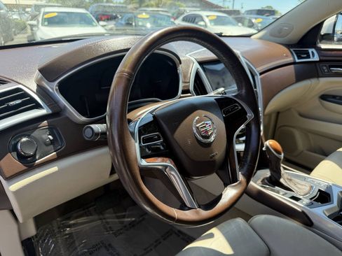 Used 2016 Cadillac SRX Luxury w/ Driver Awareness Package FWD image 17