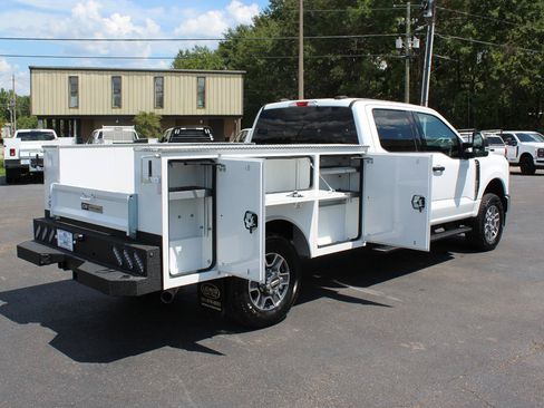 Used 2025 Ford F350 XLT AWD/4WD image 16