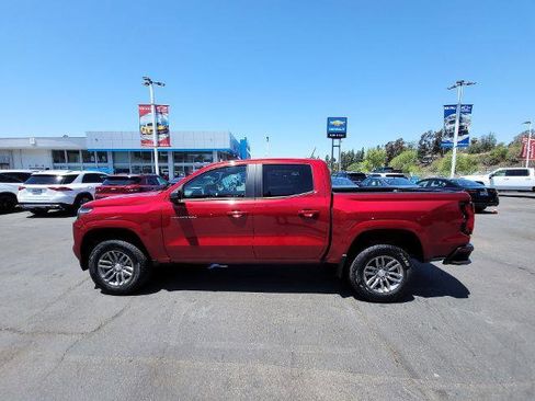 Used 2023 Chevrolet Colorado LT w/ LT Convenience Package II RWD image 5