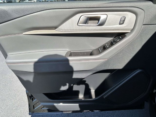 New 2027 Ford Explorer Active w/ Active Comfort Package RWD image 17