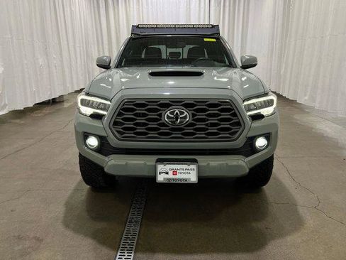 Certified 2023 Toyota Tacoma TRD Sport w/ TRD Premium Sport Package AWD/4WD image 9
