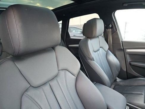 Used 2020 Audi Q5 2.0T Titanium Premium Plus image 27