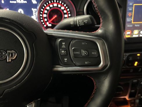 Used 2020 Jeep Gladiator Rubicon image 16