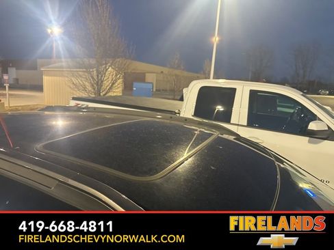 Used 2025 Chevrolet Trax ACTIV w/ Sunroof Package image 17