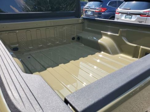 New 2025 Jeep Gladiator Sport image 10