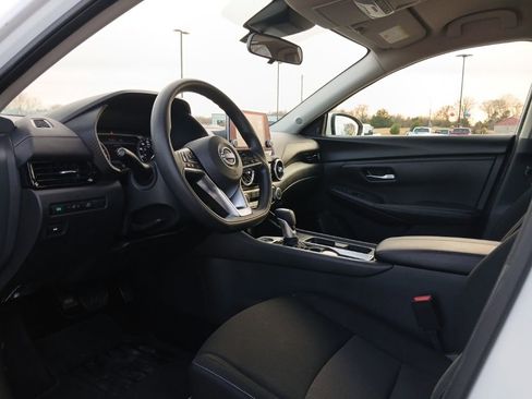 Used 2024 Nissan Sentra SV image 29