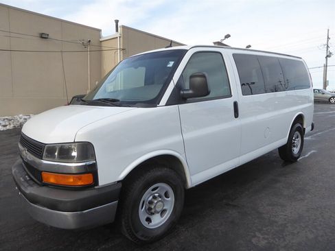 Used 2012 Chevrolet Express 2500 LT w/ LT Preferred Equipment Group image 3