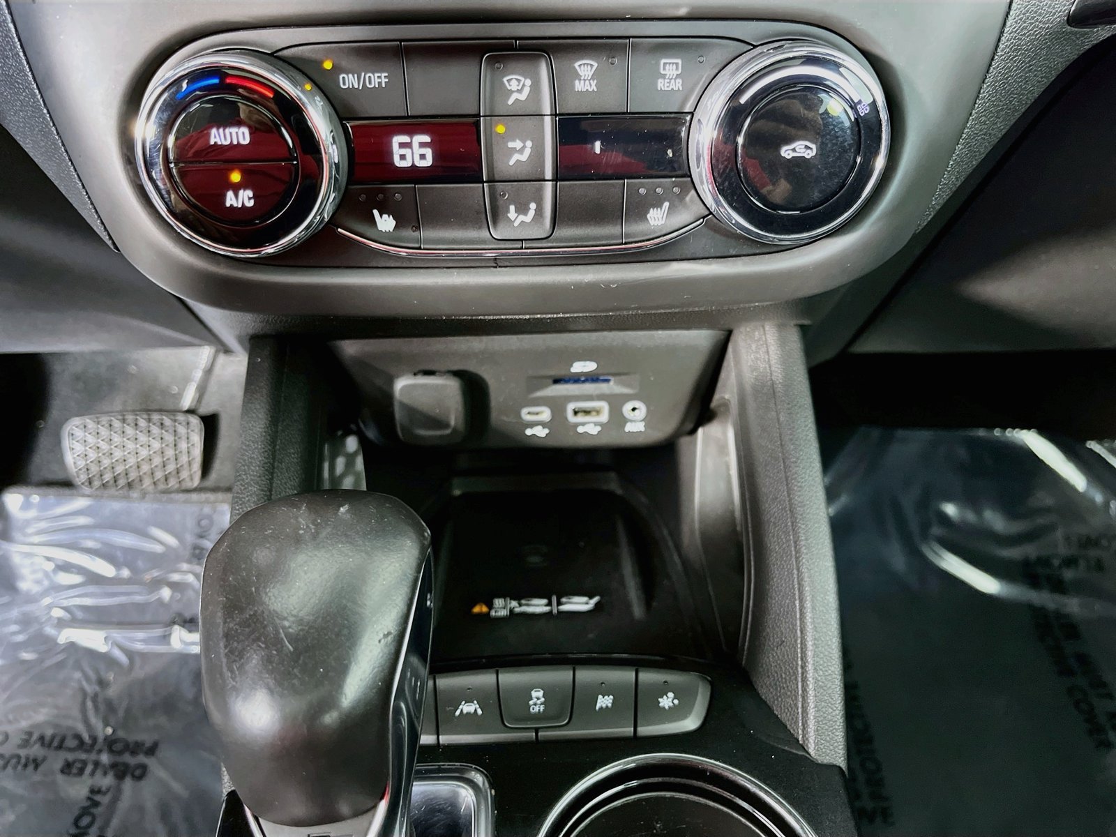 Used 2021 Chevrolet TrailBlazer ACTIV w/ Sun and Liftgate Package FWD image 22