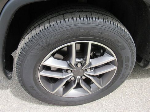 Used 2021 Jeep Grand Cherokee Limited AWD/4WD image 9