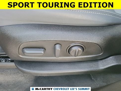 Used 2023 Buick Enclave Essence w/ Experience Buick Package image 32