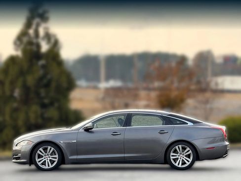 Used 2017 Jaguar XJ L Portfolio image 8