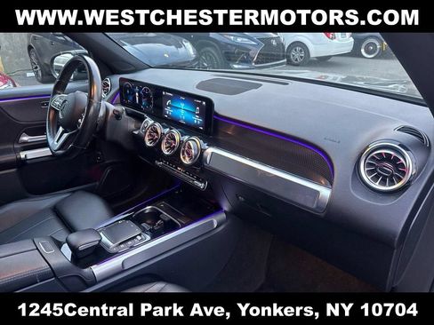 Used 2022 Mercedes-Benz GLB 250 4MATIC image 14