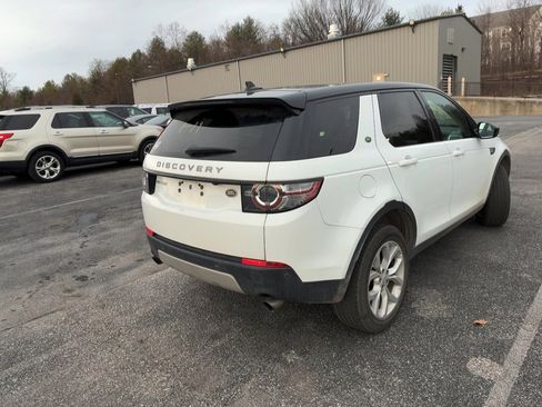 Used 2016 Land Rover Discovery Sport HSE image 1