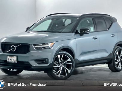 Used 2021 Volvo XC40 T4 R-Design w/ Climate Package