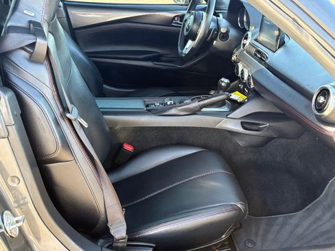 Used 2019 MAZDA MX-5 Miata RF Grand Touring image 33