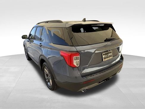 Used 2021 Ford Explorer XLT w/ Equipment Group 202A AWD/4WD image 8