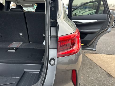 Used 2021 INFINITI QX50 Luxe w/ Accent Package image 17