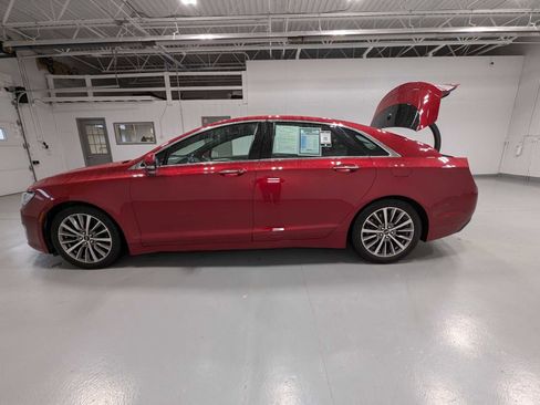 Used 2020 Lincoln MKZ Standard image 12